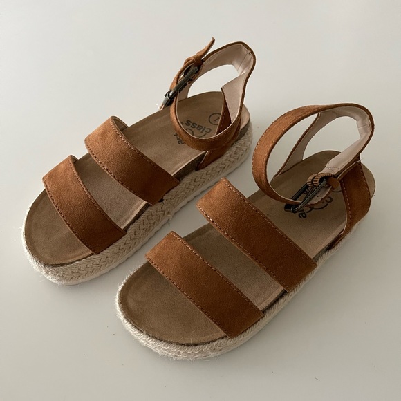 Girls sandals - Picture 2 of 4